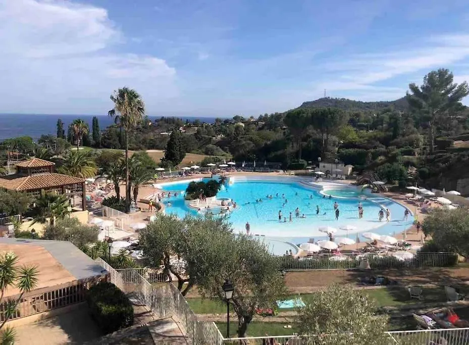 Appart Vue Mer Et Esterel-Piscine Saint-Raphael  0*, Saint-Raphael (Var) France